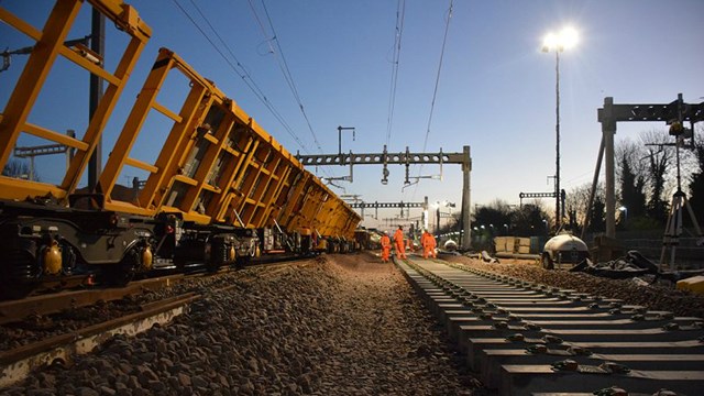 Final reminder for passengers to check before they travel over Christmas and New Year: Christmas workers 2 16x9