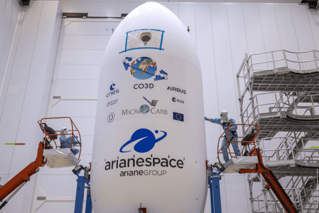 Working on the fairing for Vega-C flight VV27-2