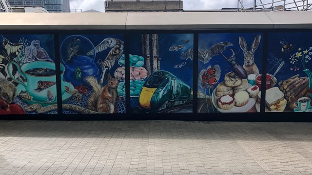 Protecting our wildlife from becoming still life: Network Rail unveils new artwork at London Paddington: Wildlife artwork at Paddington station