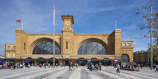 Record-breaking Christmas investment programme to deliver a bigger, better railway in Yorkshire and the North East: Kings Cross Square