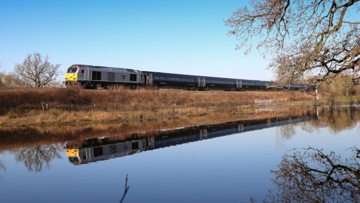 67029 at Onibury - Rich Pittman (1V33 18032025)