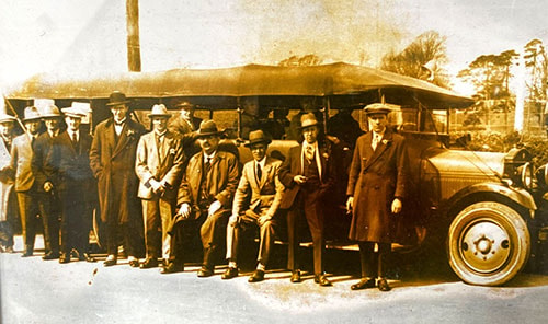 Charabanc and employees in the early 1930s
