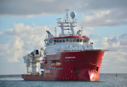Souther Star Vessel