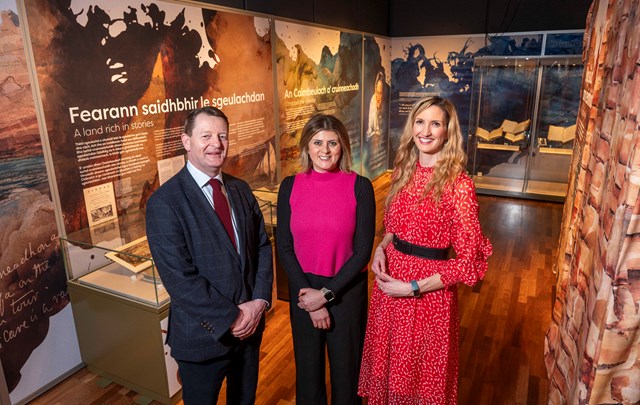 Gaelic Tourism Strategy launch 3: Rob Dickson, Director of Industry & Destination Development at VisitScotland, Joy Dunlop, singer and Director of Seachdain na Gàidhlig (World Gaelic Week) and Amina Shah, National Librarian and Chief Executive, National Library of Scotland, launch the Gaelic Tourism Strategy for Scotland 2024 – 2029 at the National Library of Scotland in Edinburgh. (Credit – VisitScotland / Phil Wilkinson)