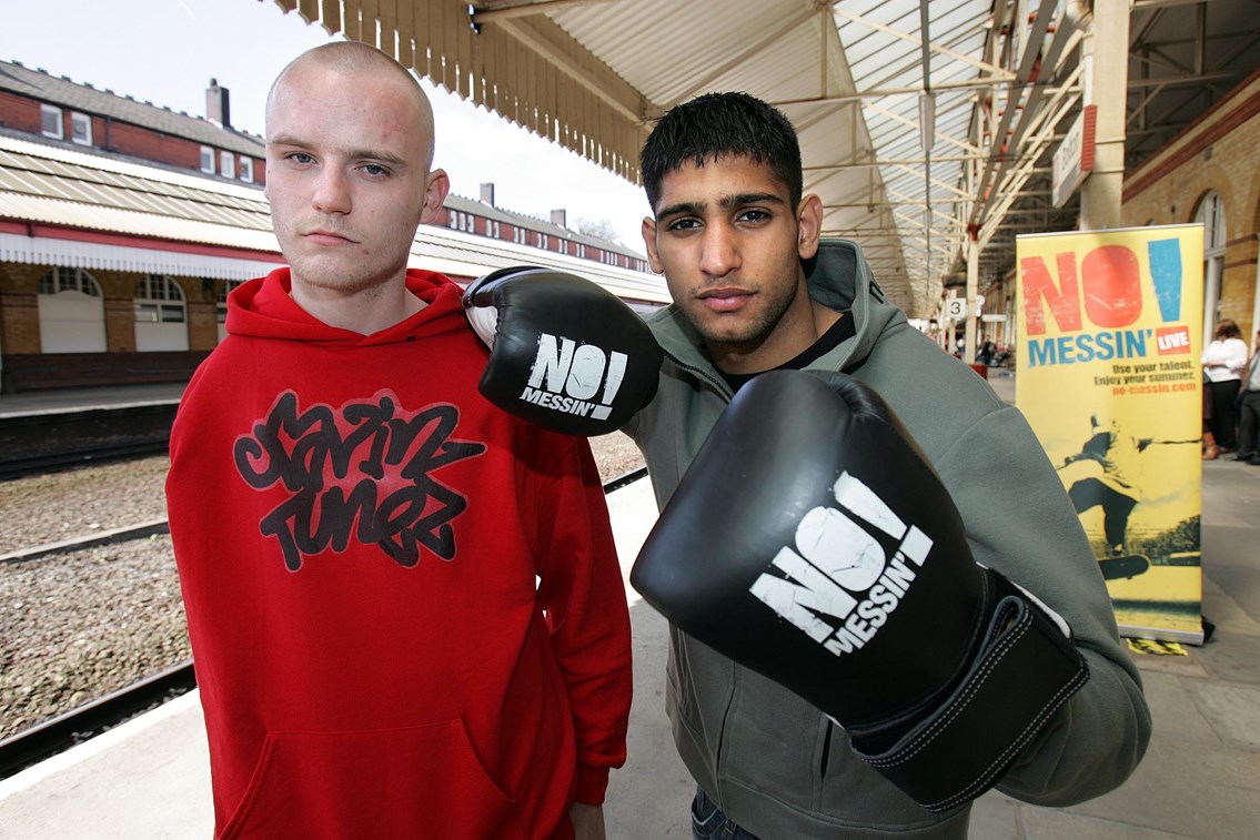 NO MESSIN’ LIVE! CRAWLEY EVENT SET TO GET KIDS ON THE RIGHT TRACKS: No Messin'! launch - Paul McDonald with Amir Khan