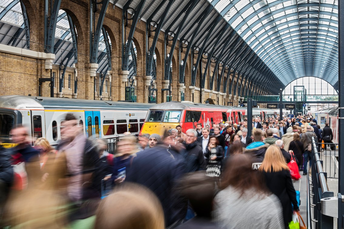 King's Cross railway station - very busy platform: king's cross railway station
train station
roof
architecture
John McAslan and Partners
busy
people
crowds
