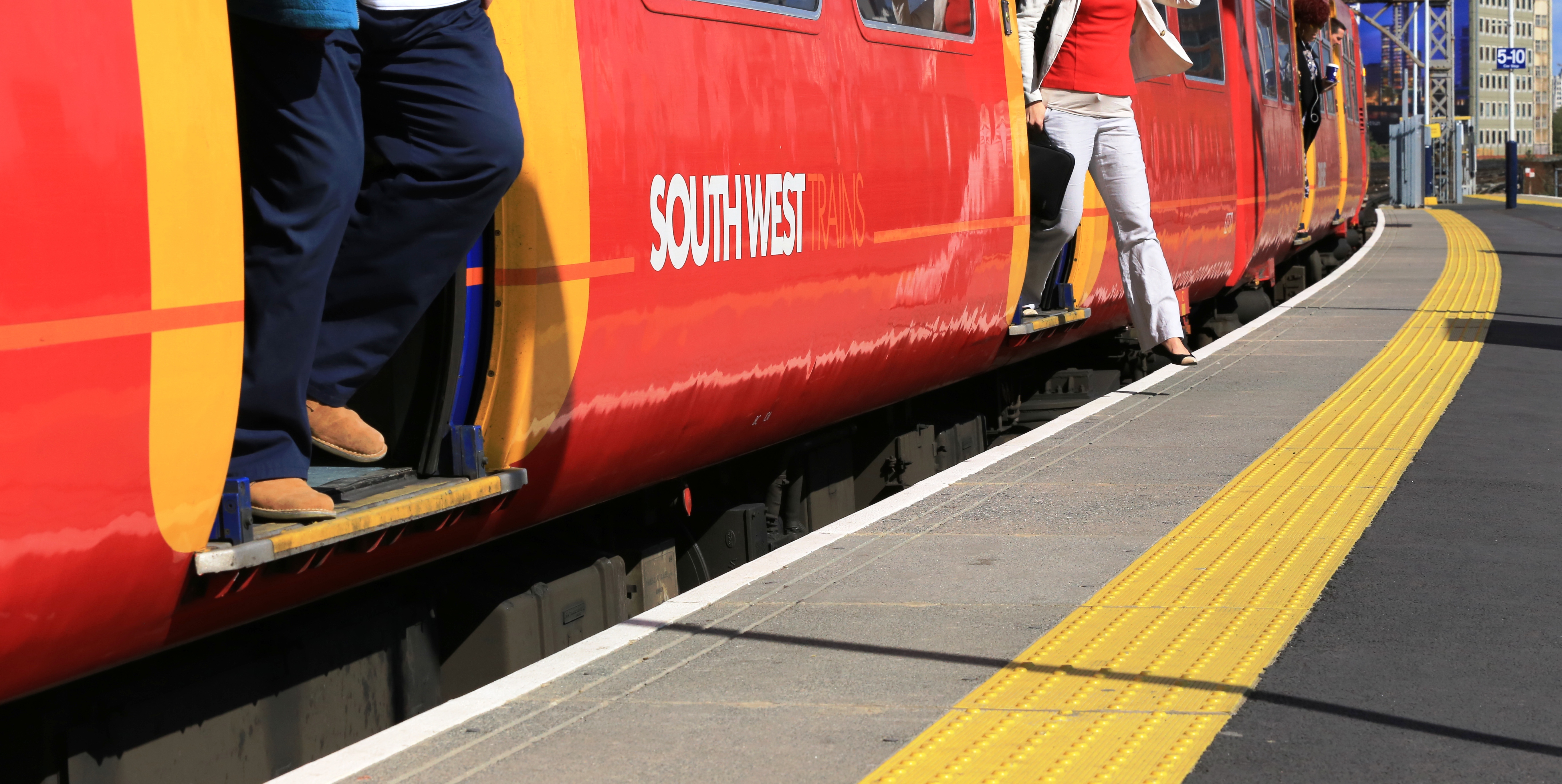 Closing the gap at Vauxhall station