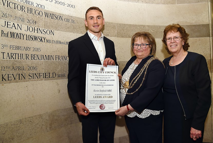 Rhinos legend ‘Sir Kev’ picks up top civic honour : sinfield1.jpg