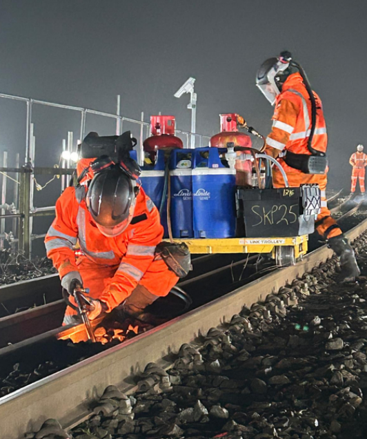 Work taking place on Ponts Mill viaduct