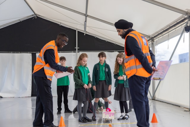 Children take on a Primary Engineer challenge. Credit Porterbrook: Children take on a Primary Engineer challenge. Credit Porterbrook