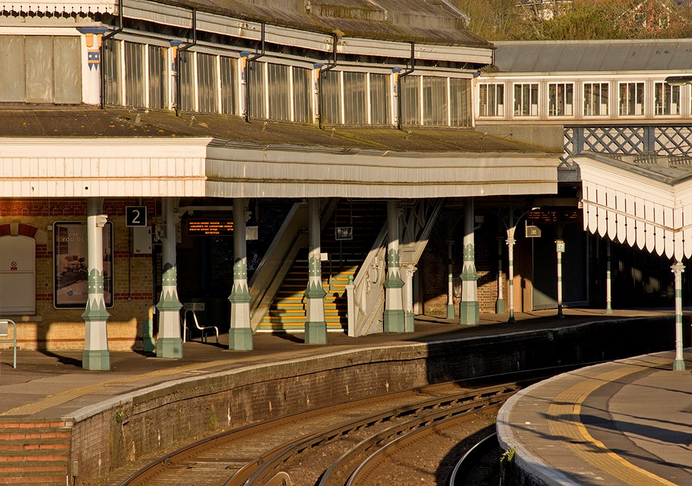 Signalling upgrade of Lewes to Seaford line to be commissioned over four-days this weekend: Lewes station