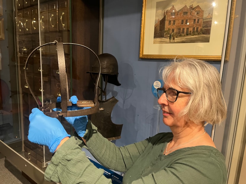 Grisly gadget is sure to get museum visitors talking: image00027