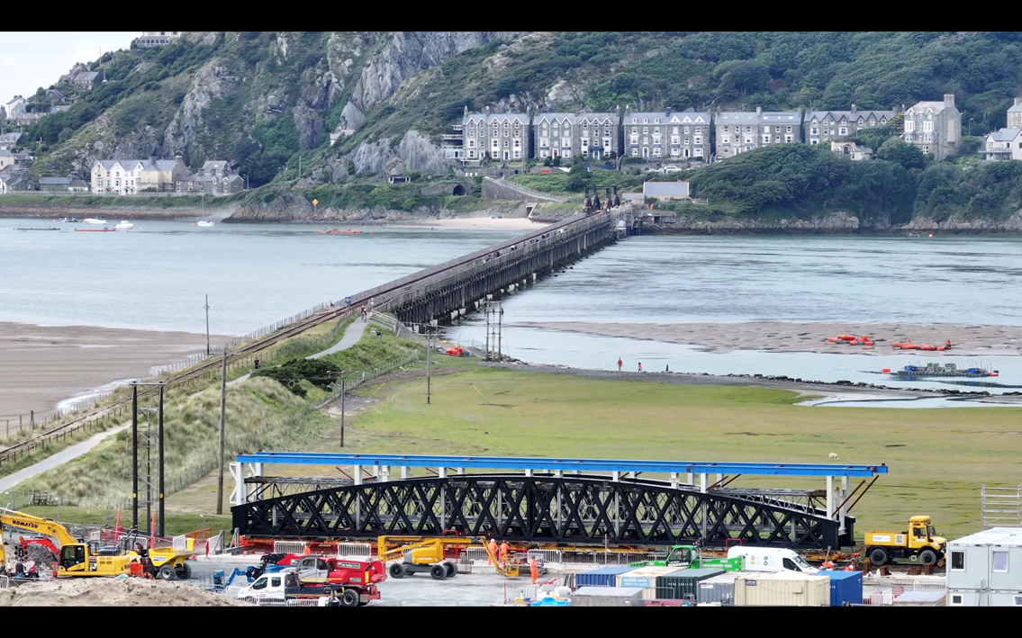 New span with viaduct backdrop Barmouth