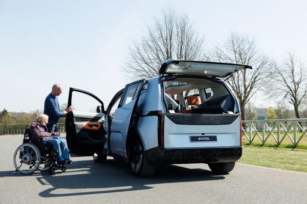 New EV demonstrator provides roadmap for manufacturers to harness wheelchair-friendly design: 612  IRIS  MO apr 2025 253A4221