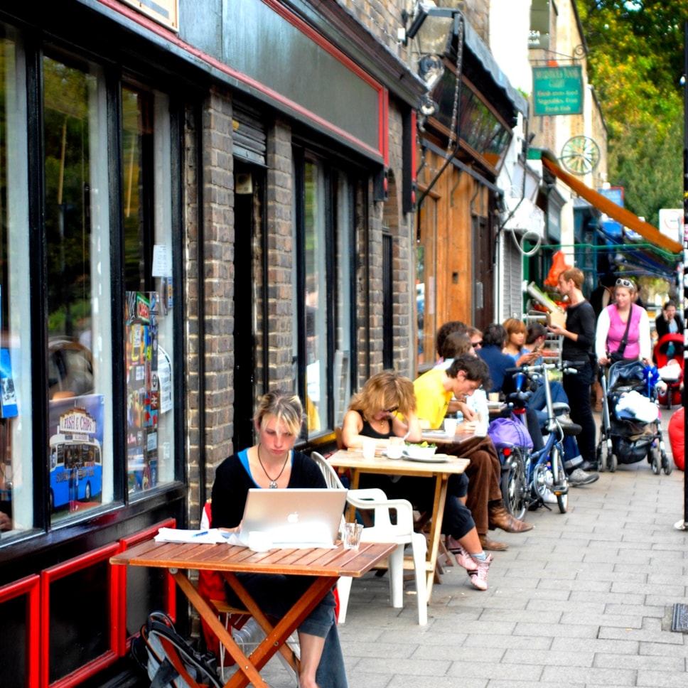 hackneybroadwayretailimage.jpg