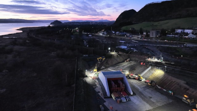 NR Scotland - Bowling Bridge Installation - 26 Dec 2025-2: NR Scotland - Bowling Bridge Installation - 26 Dec 2025-2