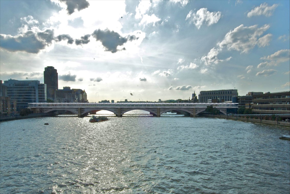 Blackfriars Station 1: The new Blackfriars station will span the River Thames (part of the Thameslink Programme)