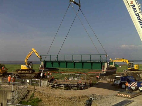 New Pill Bridge being put in place