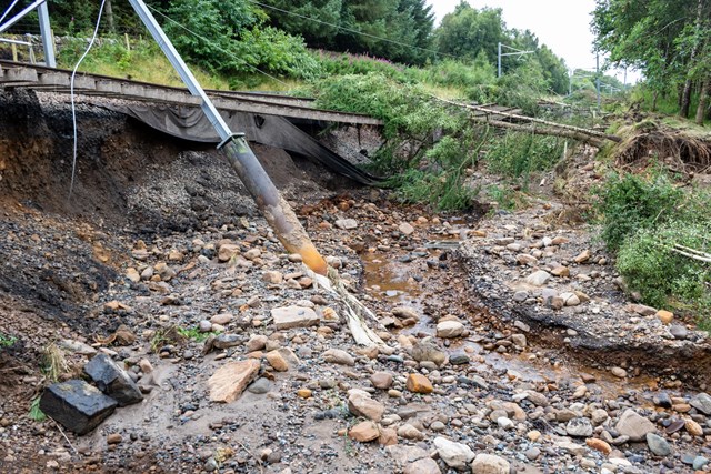 Scale of flood damage on Edinburgh- Glasgow line revealed: EandG dmage image 3