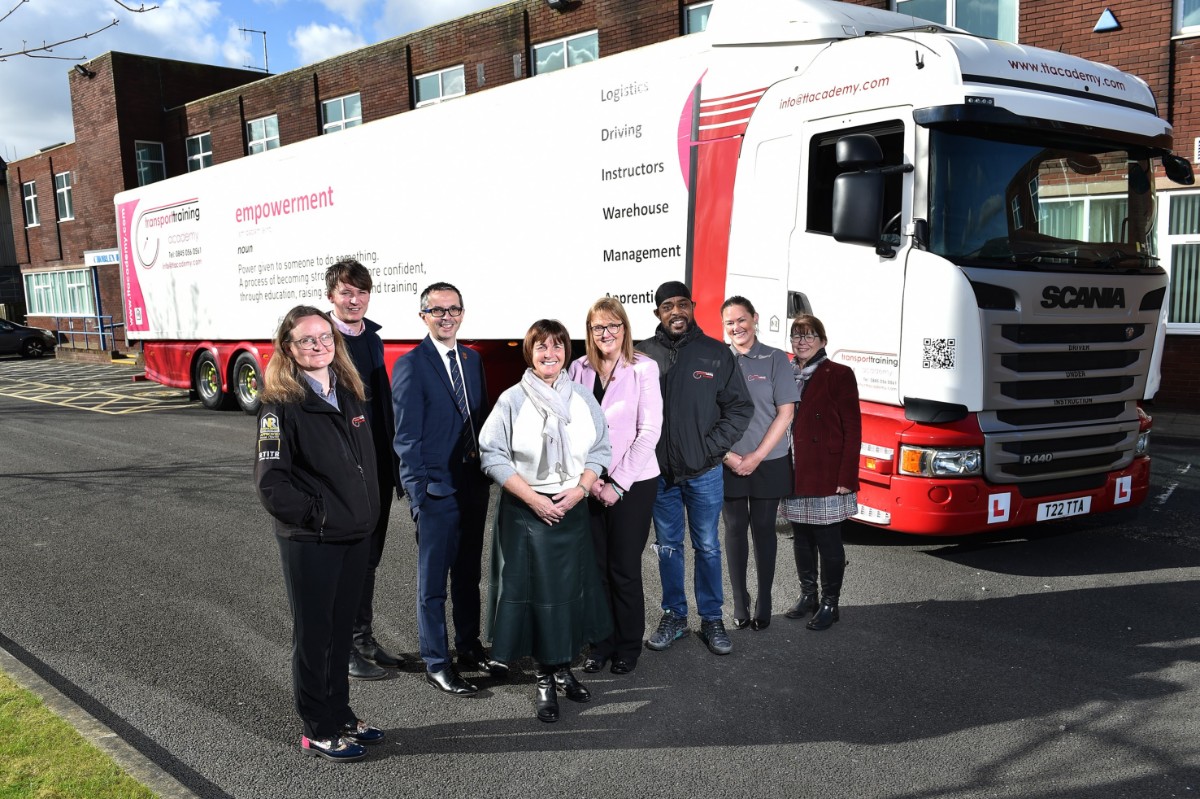 Head of Logistics Instruction and Driver Development at  the Transport Training Academy Julie Ann Kirkham, Skills Bootcamp Officer Lancashire Skills and Employment Hub Stephen Norman, County Councillor and Cabinet Member for Economic Development & Growth Aidy Riggott, Leader of Lancashire County Council Phillippa Williamson, Director of the Lancashire Skills and Employment Hub Michele Lawty-Jones, Skills Bootcamp in HGV learner Glenroy Glabes, Director of the Transport Training Academy Lauren Scanlin and County Councillor and Cabinet Member for Education and Skills Jayne Rear, pictured from left to right at the Lancashire Business Park in Leyland.