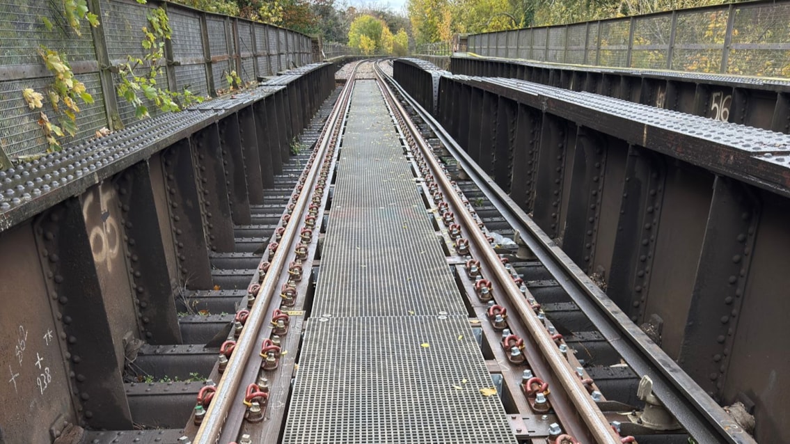COMPLETED: Services resume between Staines and Windsor & Eton Riverside after week-long upgrade works: Blackpotts Railway Bridge