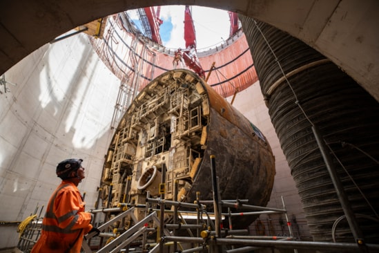 TBM Caroline lifted out of vent shaft at Green Park Way-10
