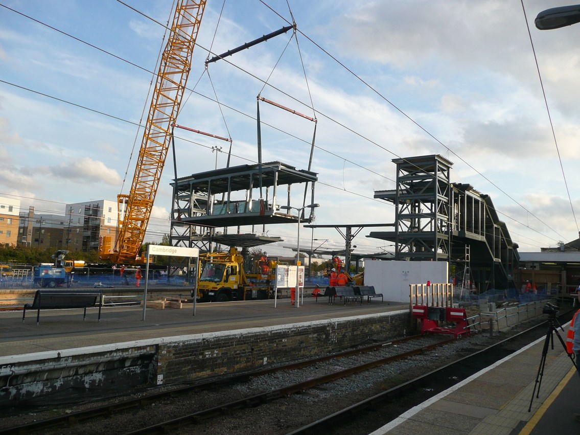 NEW FOOTBRIDGE BRINGS BIGGER, BETTER RAILWAY CLOSER FOR CAMBRIDGE: New footbridge for Cambridge