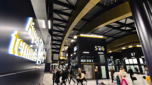 The upgraded Gatwick Airport station opened to passengers on the morning of 21 November 2023 1: The upgraded Gatwick Airport station opened to passengers on the morning of 21 November 2023 1