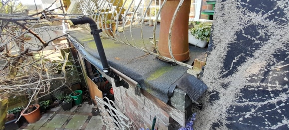 Rogue trader ordered to repay victim after unsafe work left roof at risk of collapse: Flat Roof