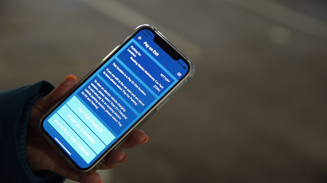 Pay for parking and charging at NR stations via APCOA Connect- Credit: Compleo