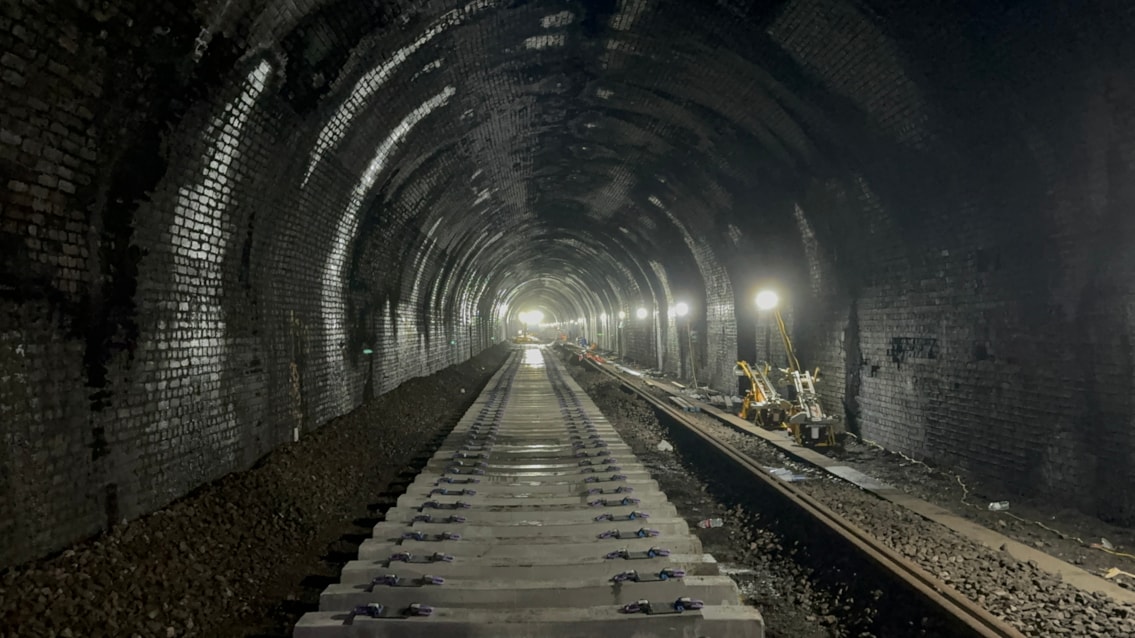 Honiton Tunnel works inside the tunnel (3)