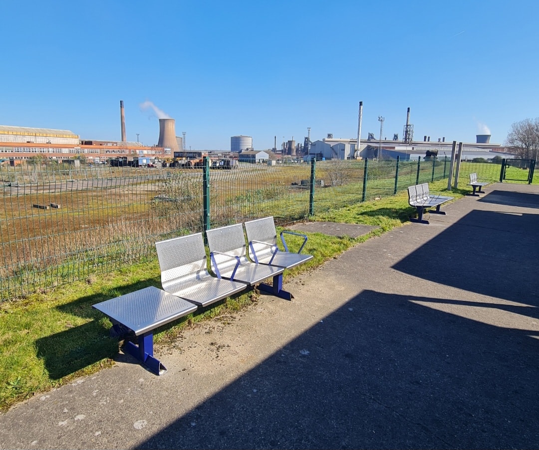 Scunthorpe station benches donation (2)