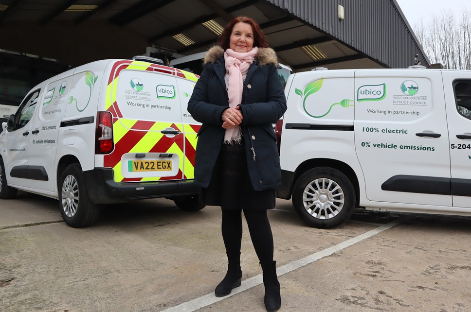 Cllr Arciszewska with EV vans (1)