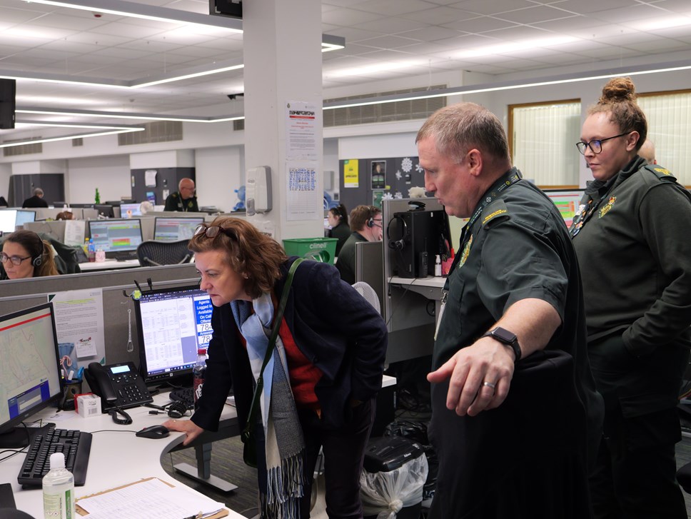 Health Minister Eluned Morgan at WAST's Clinical Contact Centre