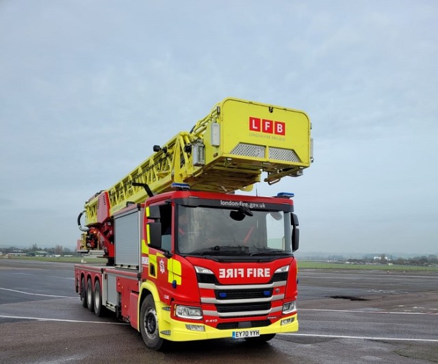 64metre turntable ladder