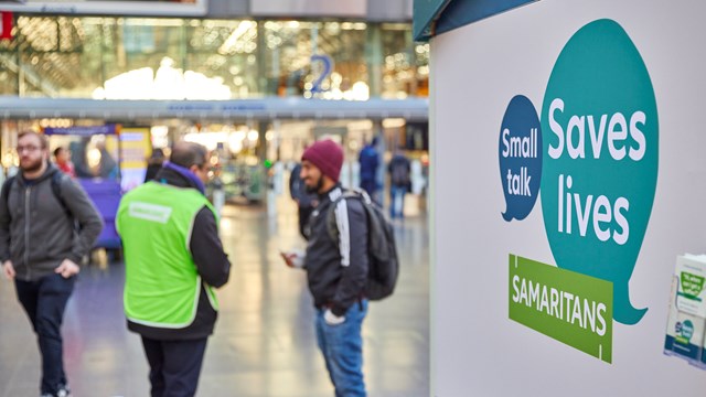 West Midlands stations support Samaritans' Small Talk Saves Lives: Small Talk Saves live launch at Manchester Piccadilly