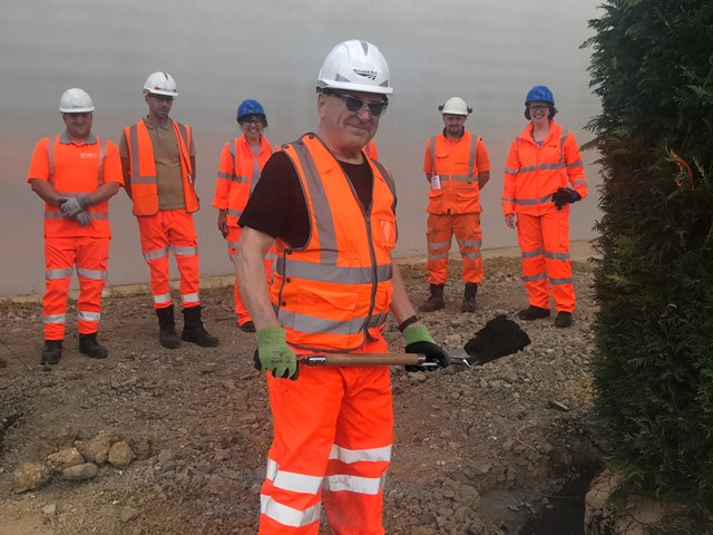 Graffiti Bermondsey: Sir Peter Hendy plants a tree at Bermondsey