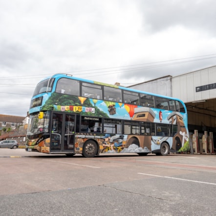 Upfirst bus Upfest X First Bus 1