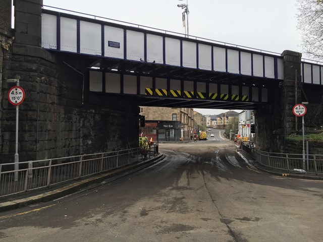 Engineers complete £1m Paisley Road bridge renovation: Barrhead stn bridge, after
