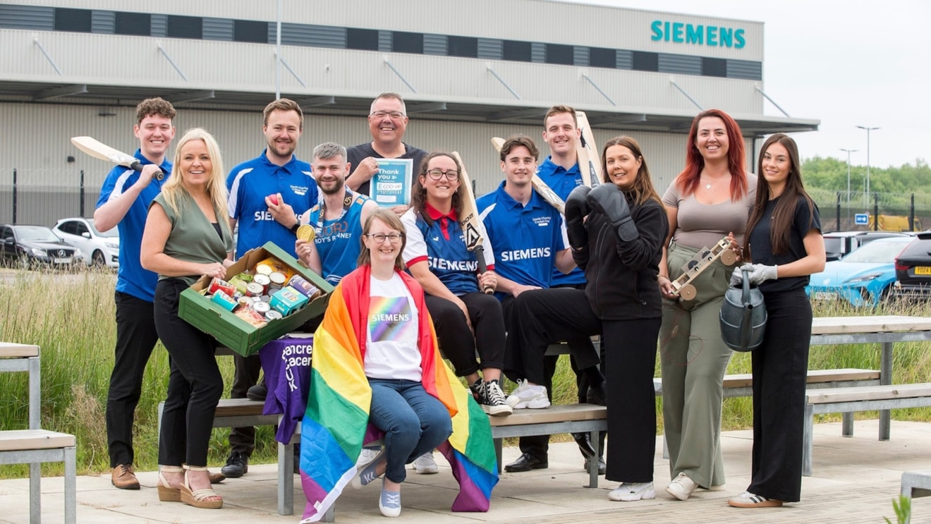 Siemens Mobility volunteers give back to make a difference to Goole community: Siemens Mobility Goole volunteers