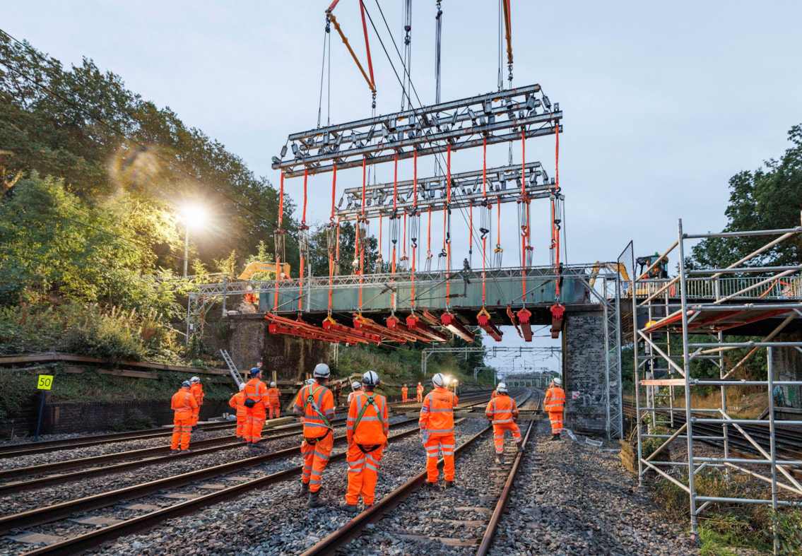 Oxhey Grange footbridge removal 6