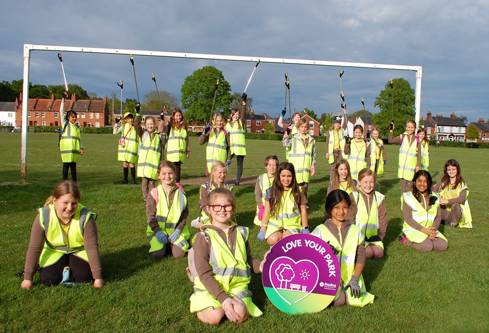 Emmer Green Brownies litter picking