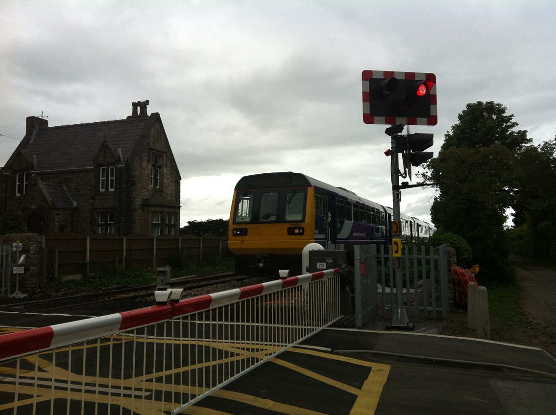 New level crossing equipment at Four Ends Lane