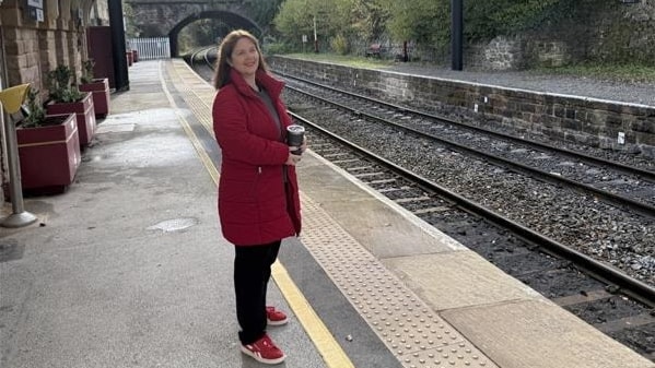 MayorClaireWardatMatlockRailwayStation cropped cropped