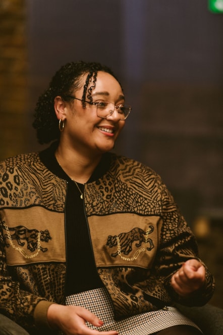 Writer Elle Machay