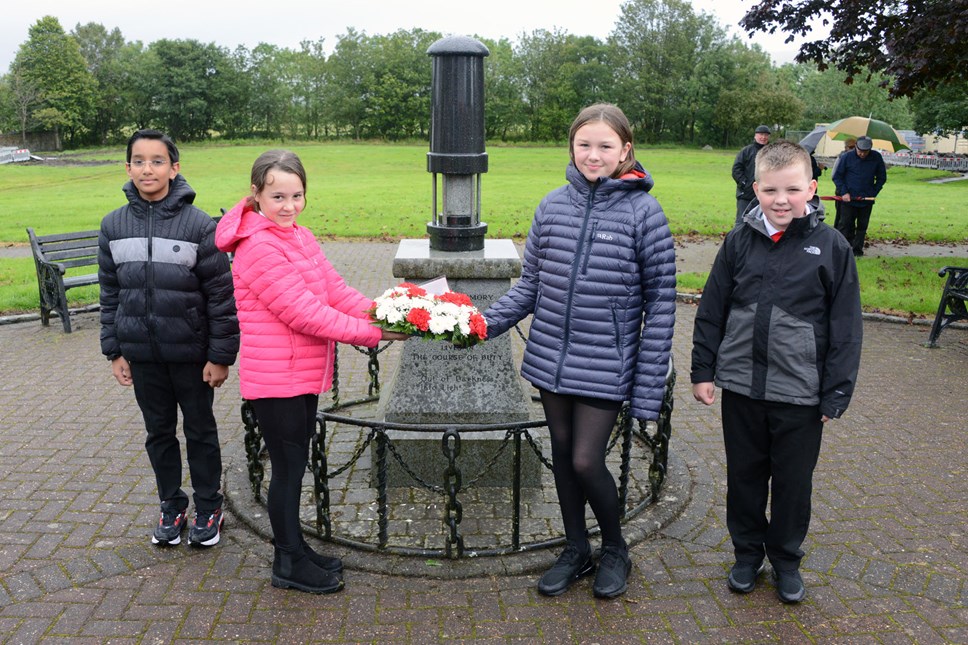 Knockshinnoch New Cumnock pupils