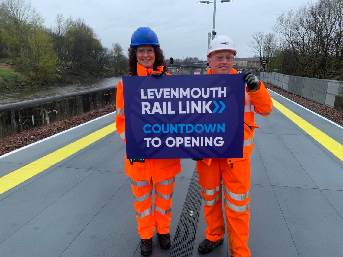 Wendy Chamberlain MP with Network Rail's Joe Mulvenna at the new Leven station
