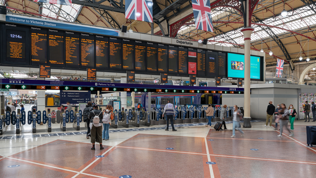 AFTER image of the additional ticket gates serving platforms 1-7-2: AFTER image of the additional ticket gates serving platforms 1-7-2