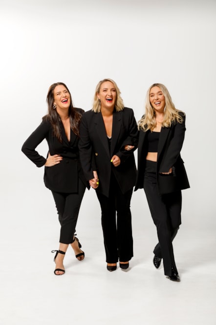The Girls Uninterrupted and Kiwi Yarns Press Shot-4