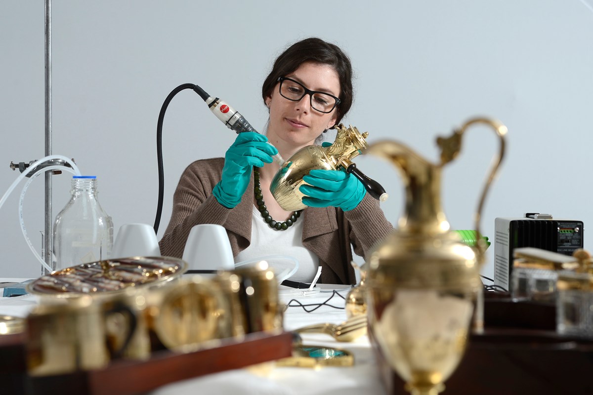 conservator works on a Nécessaire de voyage owned by Princess Pauline Borghese, Napoleon's sister. Photo © Neil Hanna 02